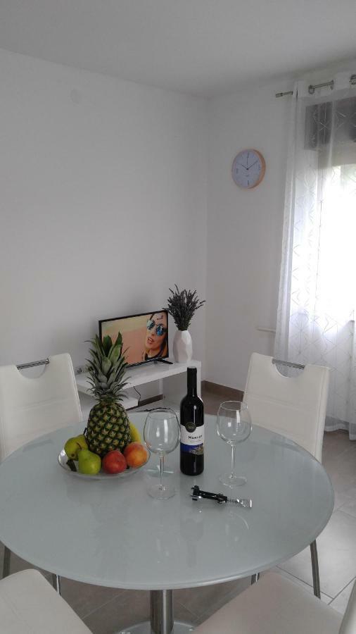 Jurdani Apartmani Roberta מראה חיצוני תמונה