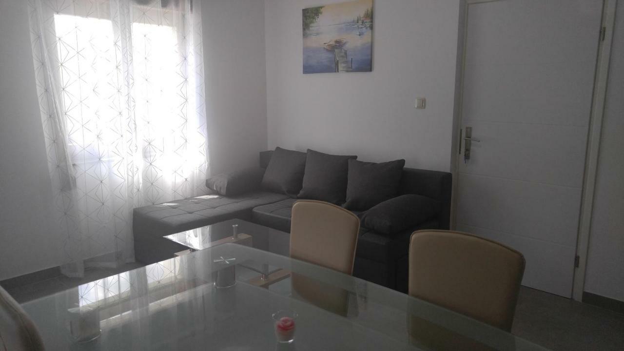 Jurdani Apartmani Roberta מראה חיצוני תמונה