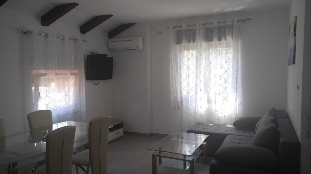 Jurdani Apartmani Roberta מראה חיצוני תמונה
