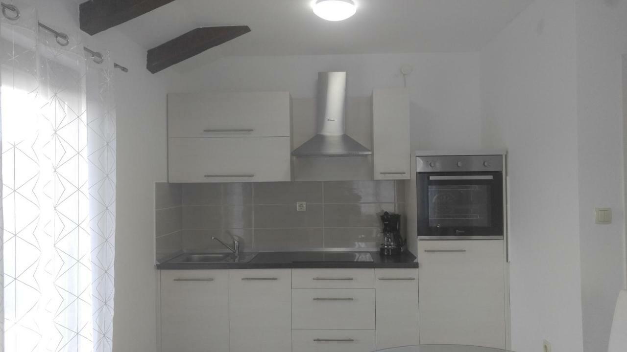 Jurdani Apartmani Roberta מראה חיצוני תמונה